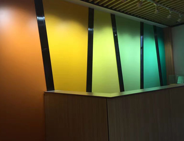 சிறிய லேமினேட் கவுண்டர்டாப்